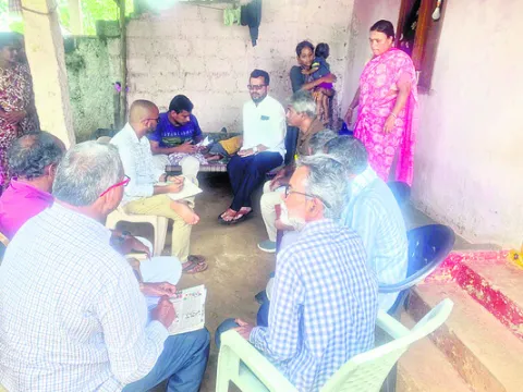ఎస్‌ఐ శ్రీకాంత్‌రెడ్డిని శిక్షించాలి