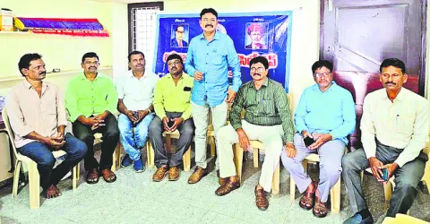 ఉపాధ్యాయుల సమస్యల పరిష్కారంలో విఫలం