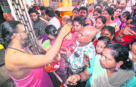 గజలక్ష్మిగా కనకమహాలక్ష్మి 