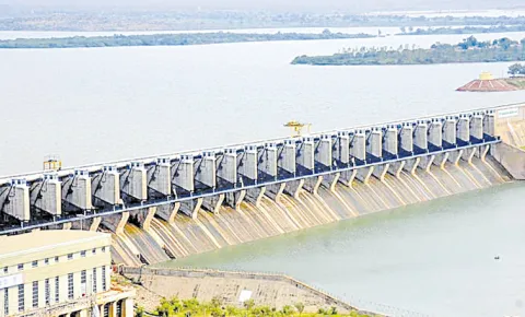  Karnataka cabinet approves raising the height of Almatti dam from 519. 6 to 524. 256 meters