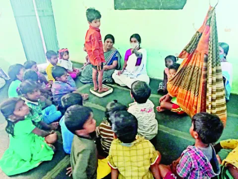 పండుగ పూట పస్తులేనా? 