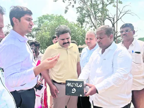 సివిల్‌ సప్లై కమిషనర్‌ తనిఖీలు