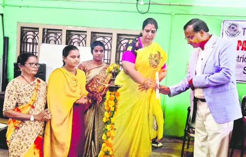 పారా లీగల్‌ వలంటీర్ల పాత్ర కీలకం 
