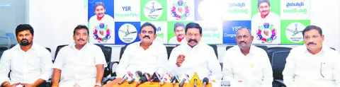 మెడికల్‌ కళాశాలల ప్రైవేట్‌పరం దుర్మార్గం 