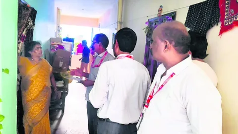 టిడ్కో ఇళ్ల బకాయిలు చెల్లించాలి 