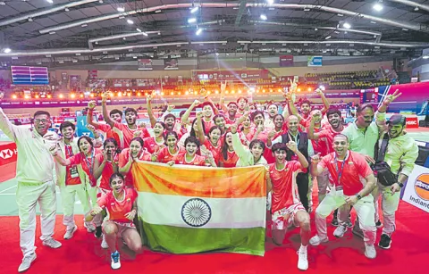 India secures medal with semis