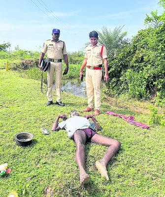 గుర్తు తెలియని మృతదేహం లభ్యం
