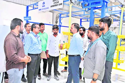 నిర్దేశిత వ్యవధిలో సమాచారం అందించాలి