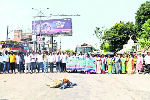 బీసీ రిజర్వేషన్లపై అగ్రవర్ణాల కుట్ర