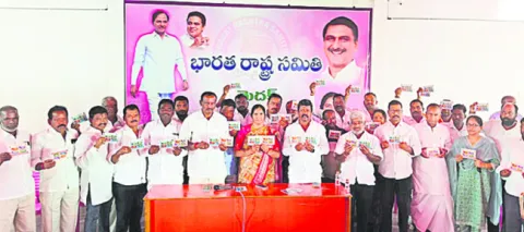 కాంగ్రెస్‌కు ప్రజలు బుద్ధి చెప్పాలి