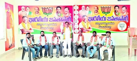రిజర్వేషన్ల పేరుతో కాంగ్రెస్‌ మోసం