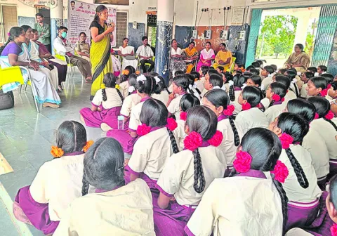 బాలిక