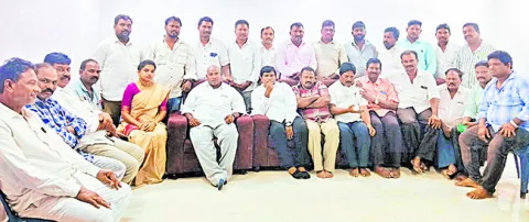 వైఎస్సార్‌ను అవమానిస్తే సహించం 