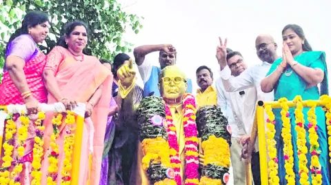 అంబేడ్కర్‌ భిక్షతోనే మనందరికీ పదవులు 