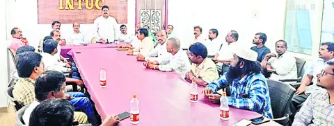 ఆర్టిజన్‌ ఉద్యోగుల సమస్యలు పరిష్కరించాలి