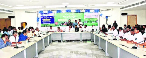 రైతుల ఆర్థిక ప్రగతికి మరింత కృషి 