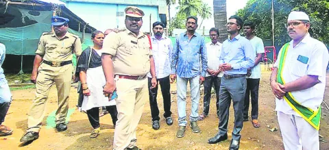 ప్రమాద స్థలం పరిశీలన 