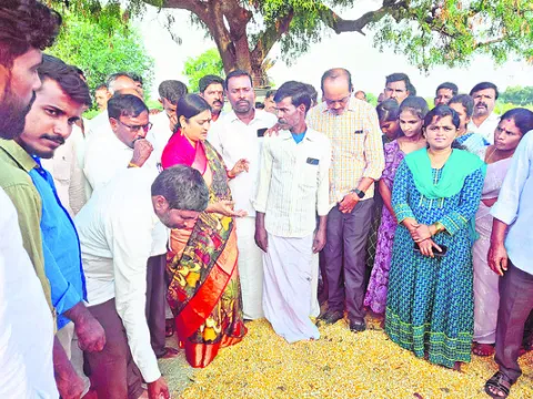 మంత్రులకు రైతుల గోడు పట్టదా?