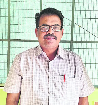 పాఠాలు చెప్పుకునే అవకాశం ఇవ్వండి 
