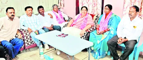 మంత్రుల తీరు సిగ్గుచేటు