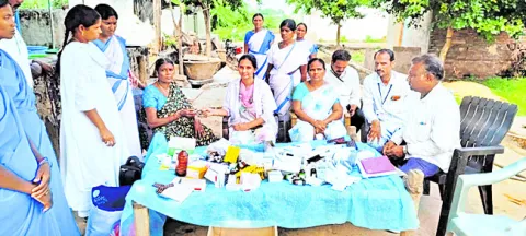 తురకపాలెం ఘటనతో భయాందోళనలు 
