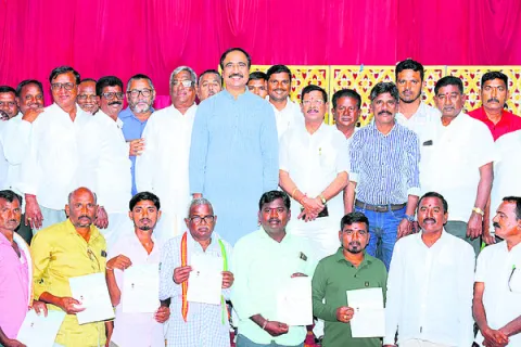 ఎన్నికల వరకే రాజకీయం