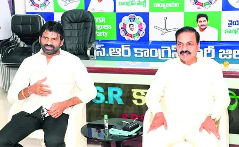 కాకాణితో  చంద్రశేఖర్‌రెడ్డి భేటీ 
