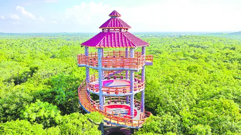 పర్యాటక సొబగులు