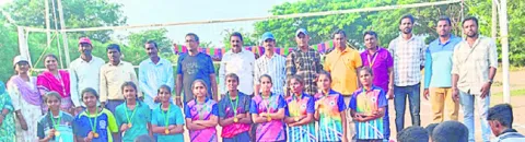 ఎస్జీఎఫ్ వాలీబాల్ విజేతలు జగిత్యాల, సిరిసిల్ల