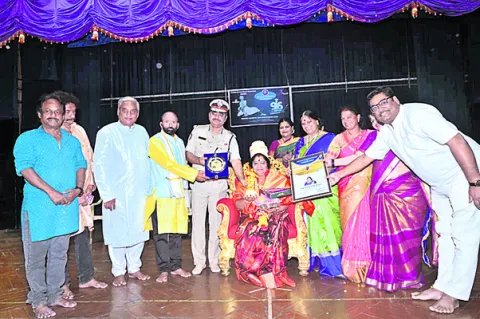 అనుపమకు ‘వెంపటి చిన్న సత్యం లైఫ్‌టైమ్‌ అచీవ్‌మెంట్‌ అవా