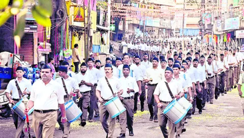 సంఘ్‌ మీద సర్కారు కయ్యం