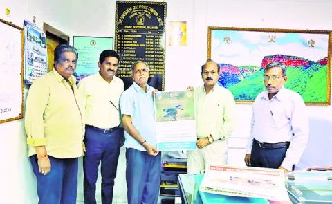 ‘సేవ్‌ పాలపిట్ట’ వాల్‌పోస్టర్‌ ఆవిష్కరణ