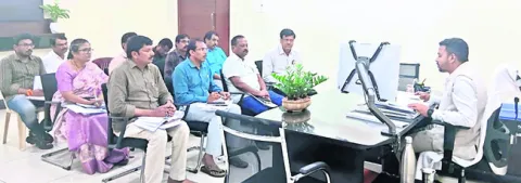 రైతులకు ఇబ్బంది లేకుండా ధాన్యం సేకరించాలి 