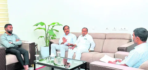 అర్హులకు ‘డబుల్‌’ ఇళ్లు కేటాయించండి