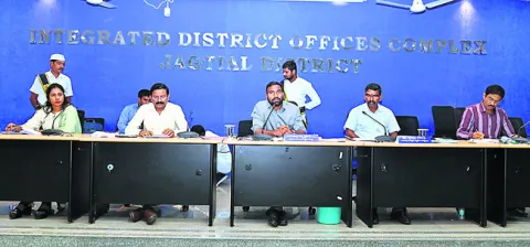 ‘ఇందిరమ్మ’ ఇళ్లు పూర్తికావాలి
