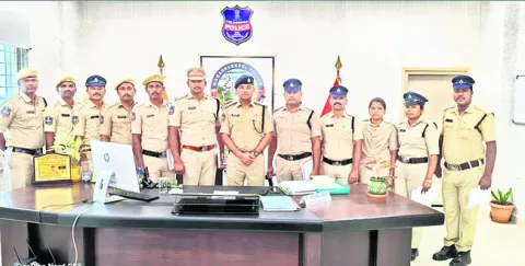 పర్యాటకుల భద్రతకు పటిష్ట చర్యలు : ఎస్పీ 

