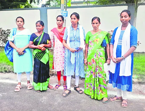 ఎస్‌ఐ మారినప్పుడల్లా వేధింపులు.. 
