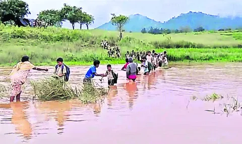 బడికెళ్లొచ్చే వరకూ బెంగే!