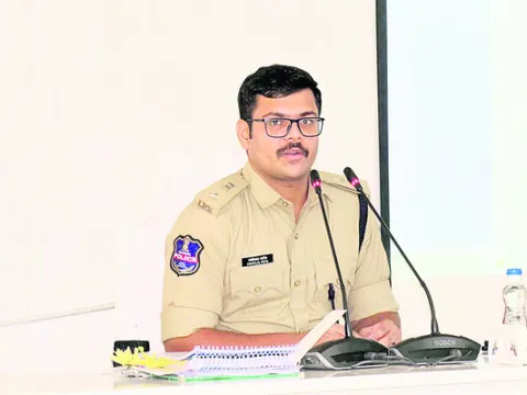 అసాంఘిక కార్యకలాపాలపై ప్రత్యేక నిఘా