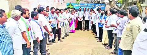 నకిలీ మద్యంపై సీబీఐ విచారణ చేపట్టాలి 