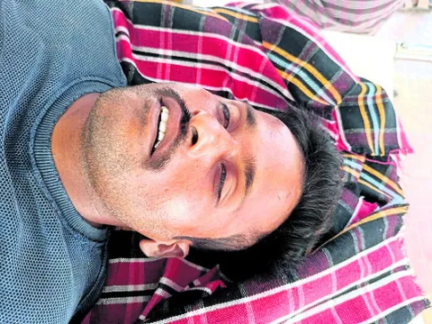 వేర్వేరు ఘటనల్లో ఇద్దరు యువకుల మృతి 