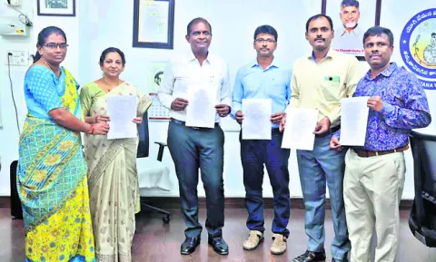 16న ఎన్‌ఎస్‌ఎస్‌ ఉత్తమ పురస్కారాల ప్రదానం 