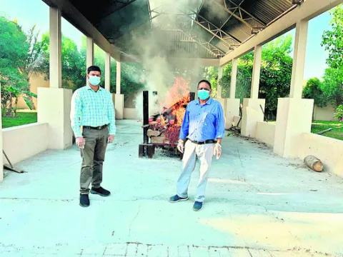 ఆ నలుగురూ ఒక్కడై..