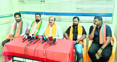 రామేశంపేట మెట్టలో అక్రమ మైనింగ్‌ 