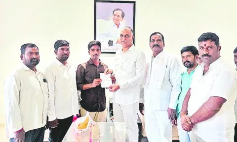 28 మద్యం దుకాణాలకు 308 టెండర్లు 