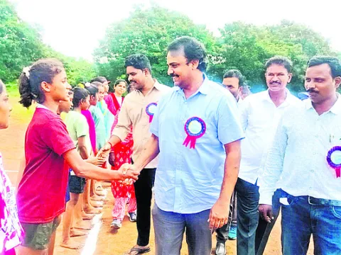 రాష్ట్రస్థాయి క్రీడాపోటీల్లో రాణించాలి