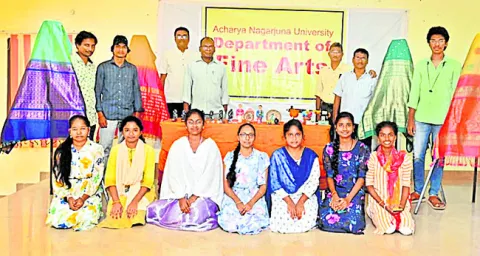 ఏఎన్‌యూలో ప్రపంచ హస్తకళల దినోత్సవం 