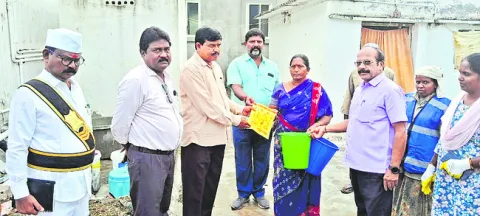 శానిటేషన్‌ పరిశీలించిన డీపీఓ