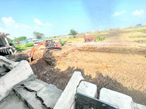 వేగంగా ఆలయ అభివృద్ధి పనులు