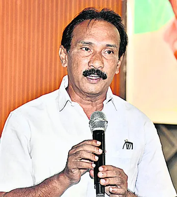 ‘లా నేస్తం’ ఎత్తివేతతో ఇబ్బందులు 
